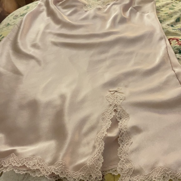 NWOT Vintage Victoria Secret silky soft lace detail slip dress - Picture 8 of 8